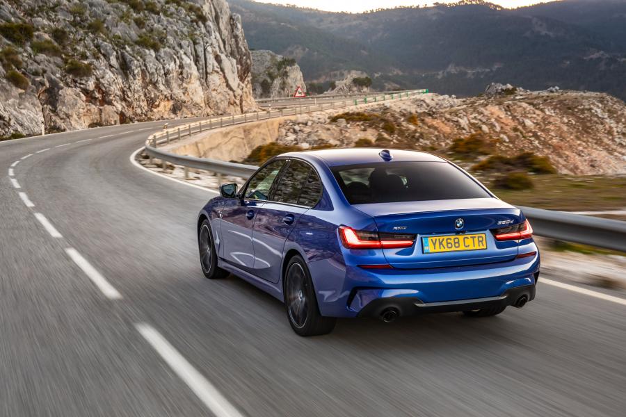  BMW 320d M Sport xDrive (G20) 2019 года  (UK) (фото 38 из 40)